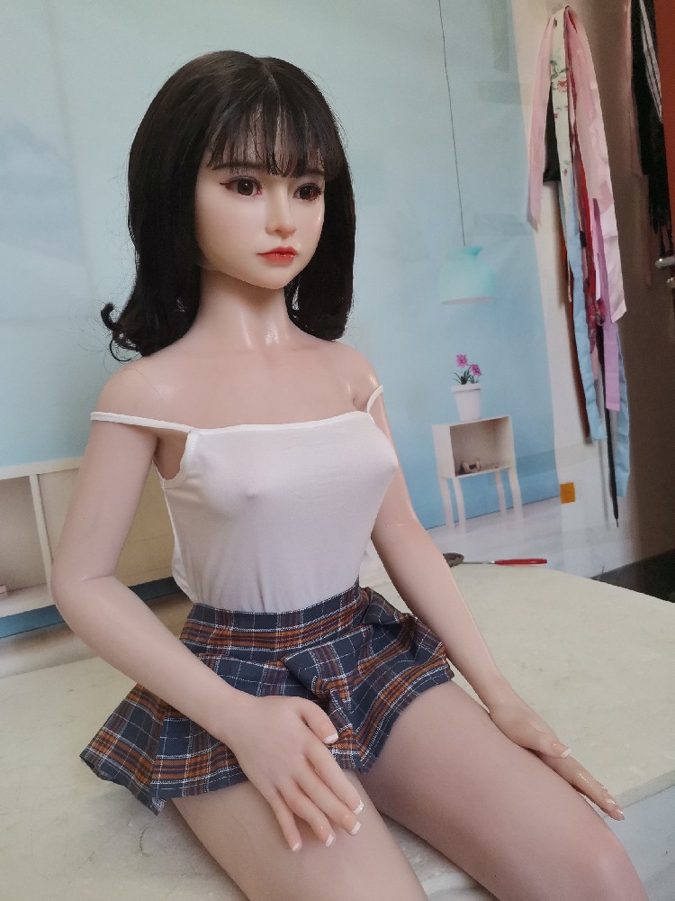 春水堂全硅胶小苹果1.45米，软硅胶头植发，带活动下巴口腔舌头，1700邮自理！