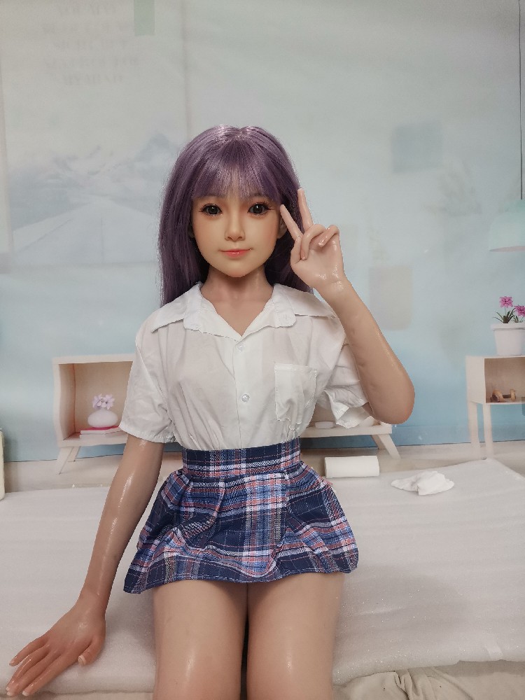 全硅胶娃娃高1.4米，带站立，植发，1500邮自理！