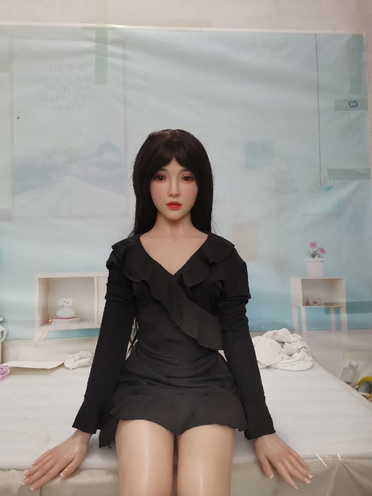 （AA474）  春水堂全硅胶1.4米，成色新，小胸，1300邮自理！