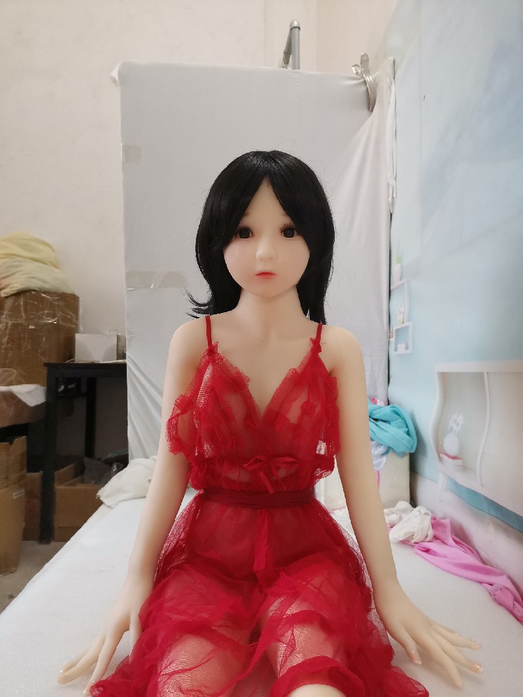 （BB302）  1.3米合金骨架，身材好，背部有点压痕，390邮自理！