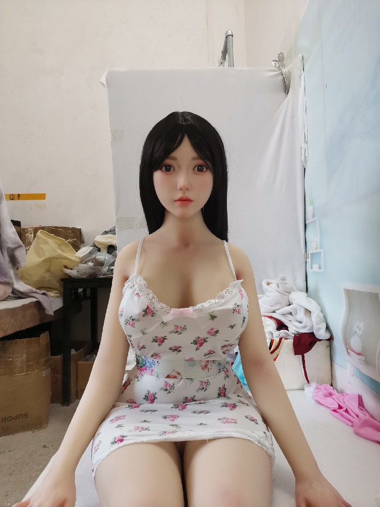 （BA633）1.6米，硅胶头，带下ti夹吸语音功能，身材很好，950邮自理！