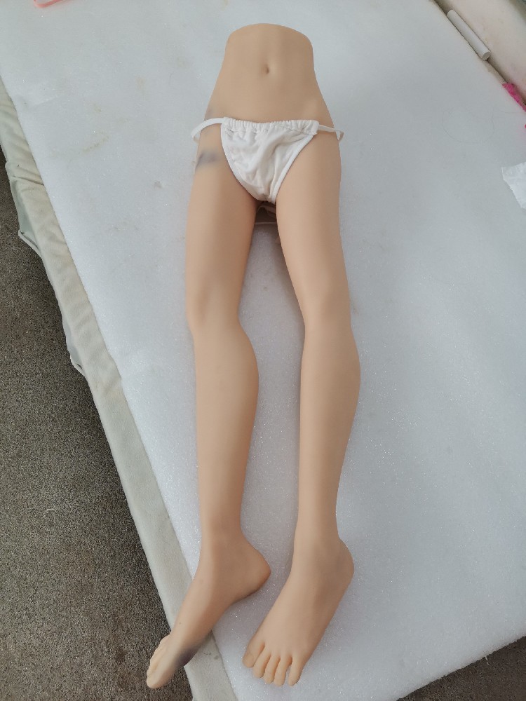 （B673）腿膜70厘米，12斤，有点染色，120包邮