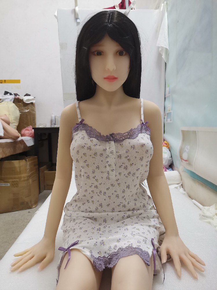 (BB596)  1.5米，带下ti夹吸语音功能，小腿关节有点松，490邮自理！