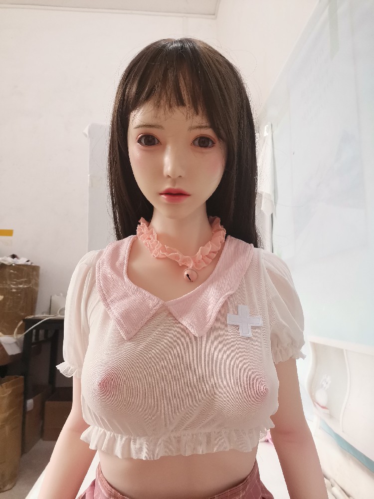 【BA854】宫漫梦莹1.58米，精妆硅胶头带活动下巴口腔舌头，绵软身体，做工，柔软度可比暴雨科技，超级软，原价4000多，1250邮自理！