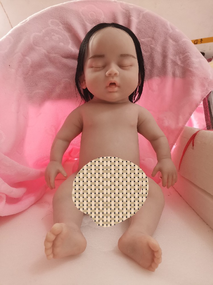 30厘米高，硅胶材质，没有通道，非情趣用品，50包邮