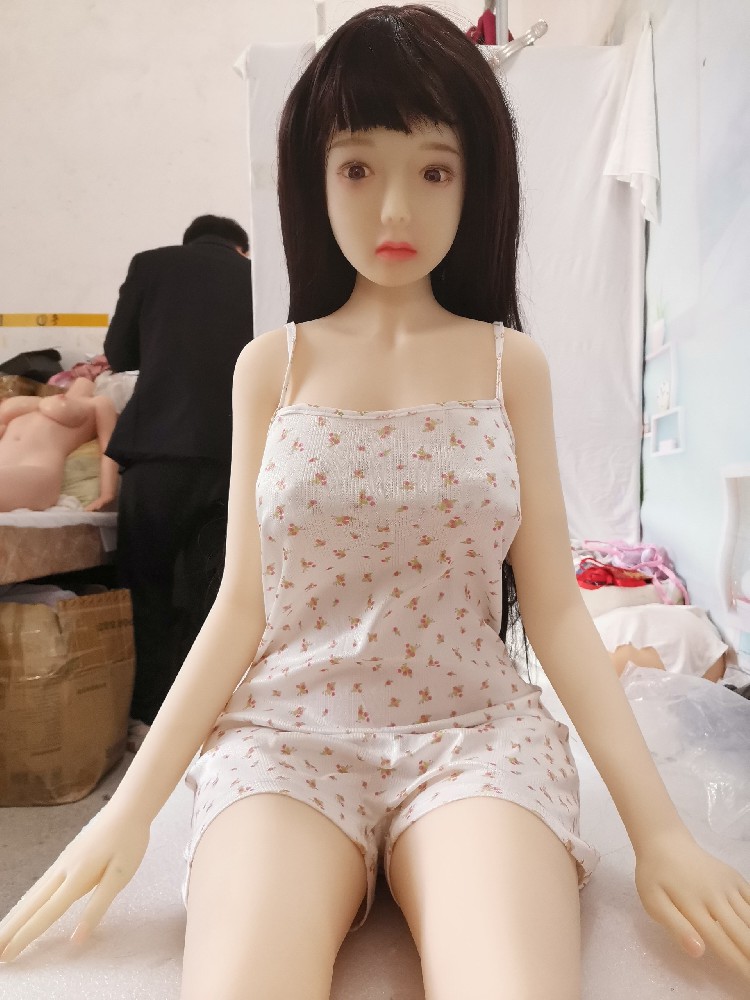 （BB535）1.5米，带指骨，站立，490邮自理！