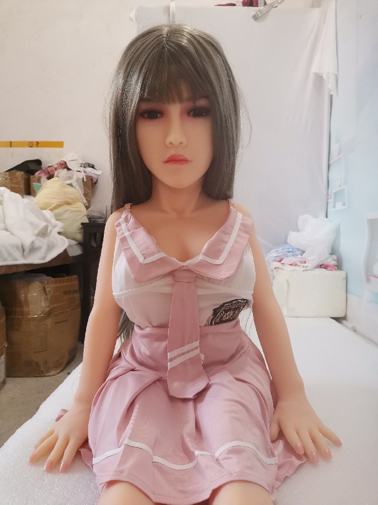 （BB146）  1.1米小娃娃，合金骨架，带站立，350邮自理！