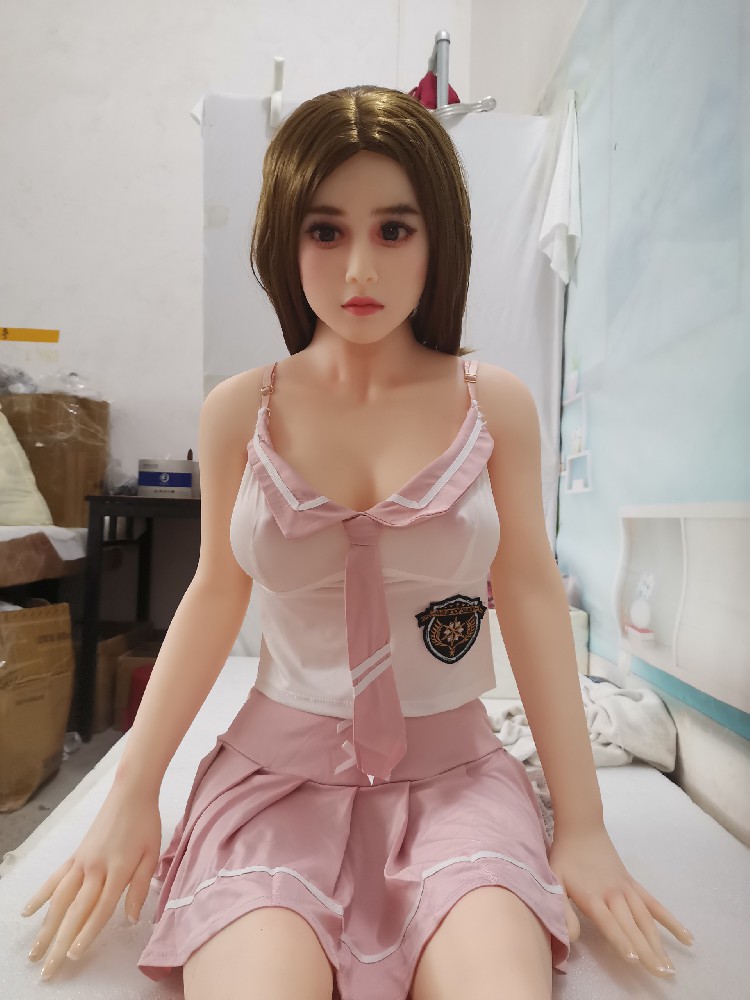 （BB511）1.5米，带站立功能，成色新，身材好，530邮自理
