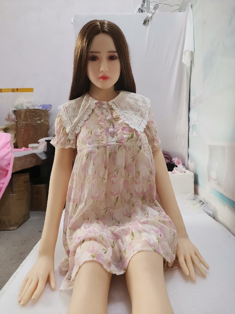 （BB621）  1.6米，植毛，身材好，成色新，490邮自理！